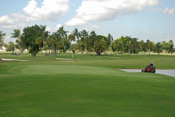 Cost of Golf Course Maintenance in Boca Raton